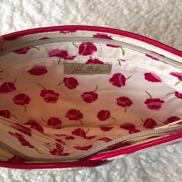 Vera Bradley clutch - Picture 3 of 7